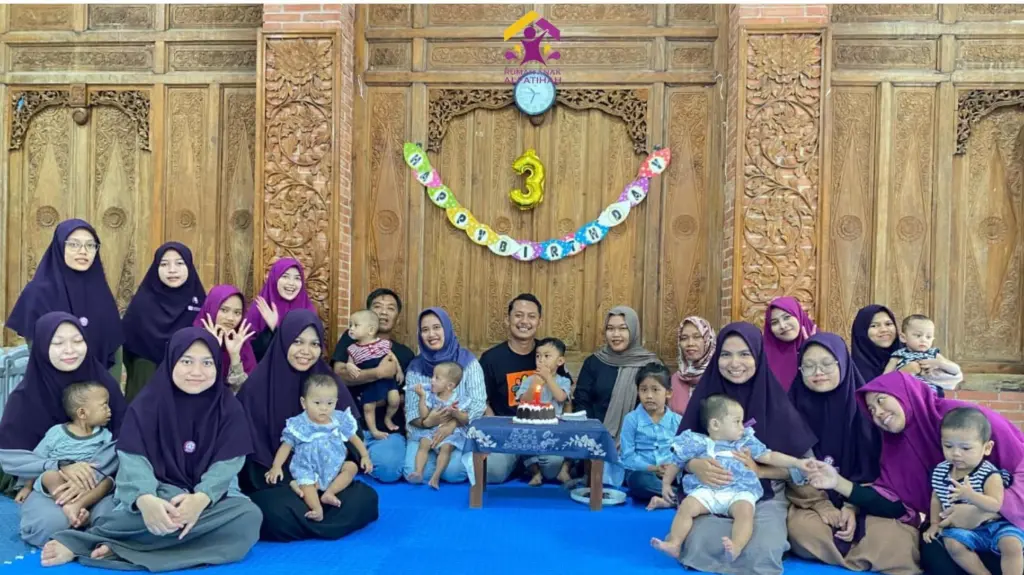 Rayakan Ulang Tahun Axelle ke-3, Catur Sugiarto Pilih Berbagi di Rumah Anak Alfatihah
